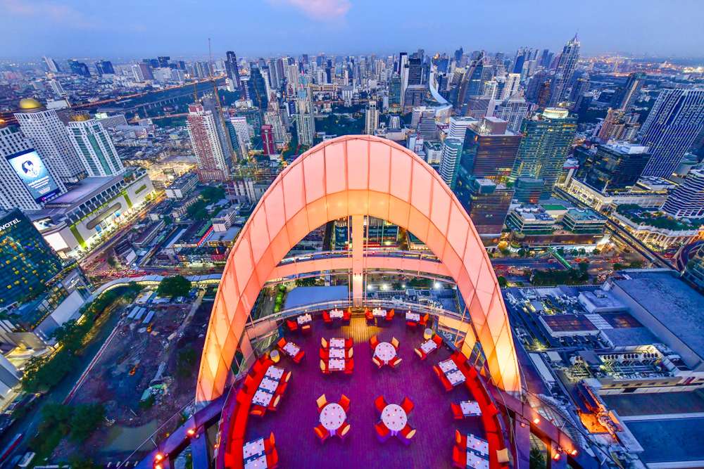 Enjoy a Luxurious Meal at Red Sky- Centara Grand at CentralWorld