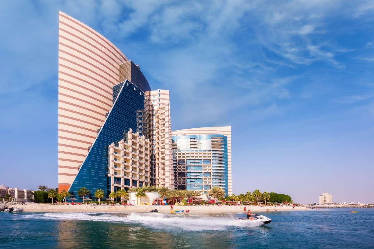 Khalidiya Palace Rayhaan By Rotana Resort