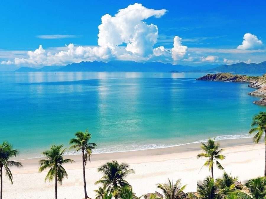 Lazarus Island Beach