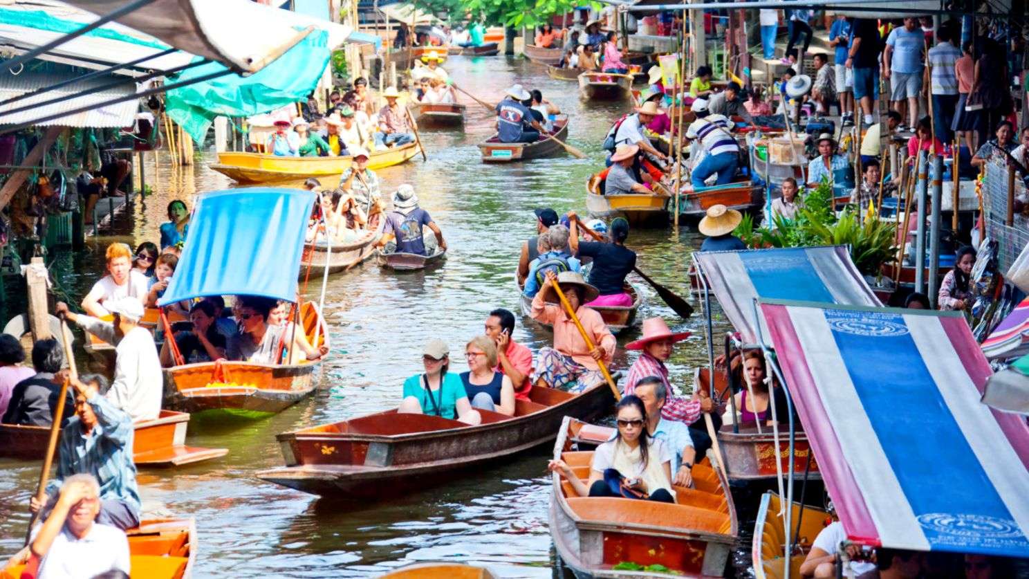 Bang Nok Kwaek Floating market