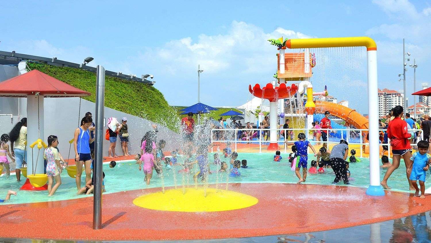 Splash n Surf, Kallang Wave Mall