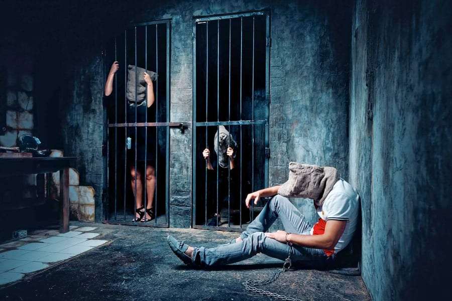 ESCAPE Game at Deep Dark Dubai