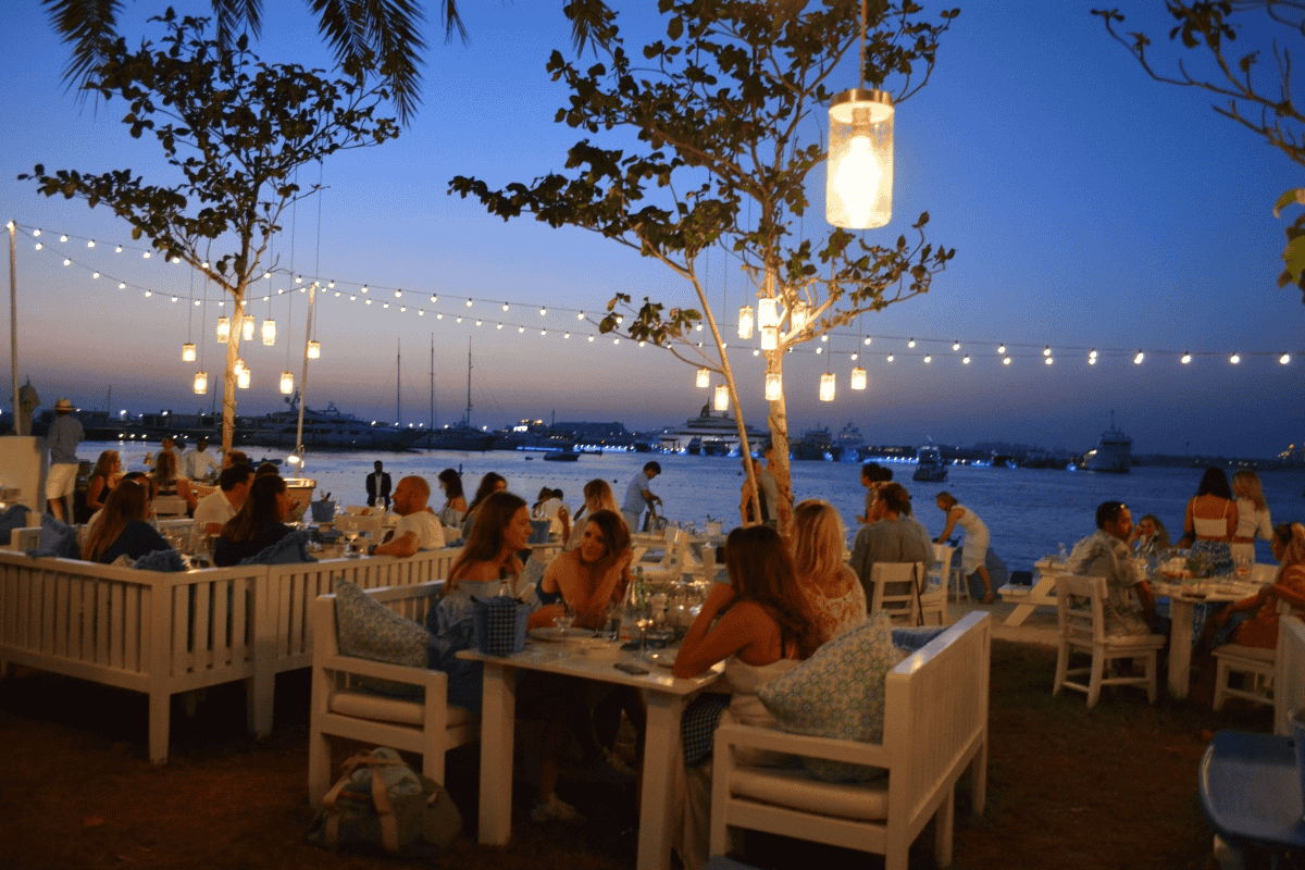Fish Beach Taverna