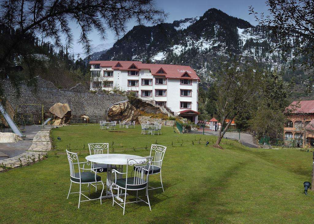 Apple Country Resort, Manali | Book Now @ Flat 38% off