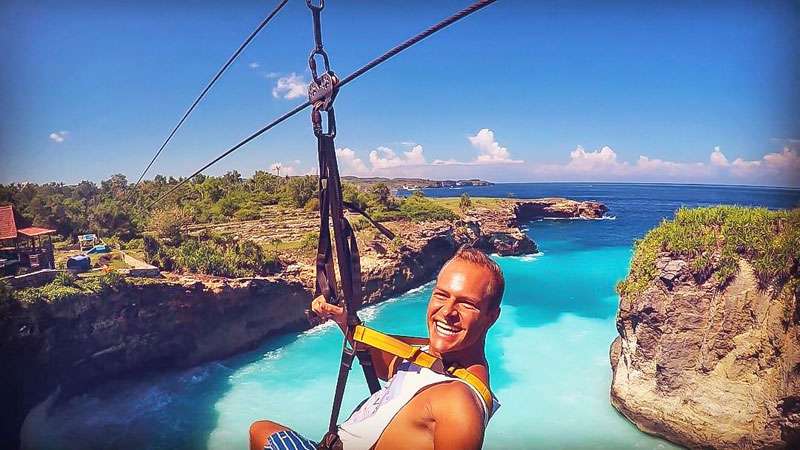 Abyss Zipline in Ceningan Island Resort 