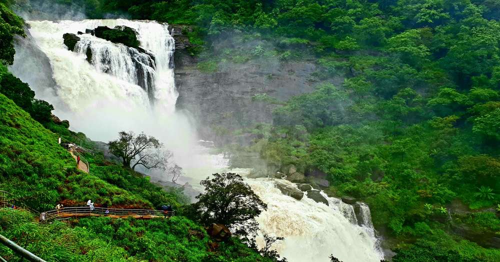 Mallalli Waterfalls, Coorg (252 km from Bangalore)