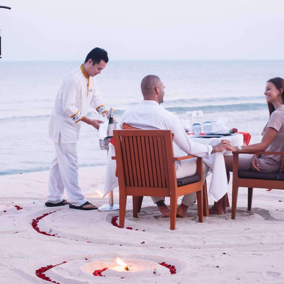 Beachfront Dining at Panali Restaurant