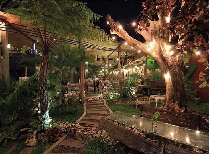  Dinner at beautiful garden restaurant - Limestones (Denpasar)