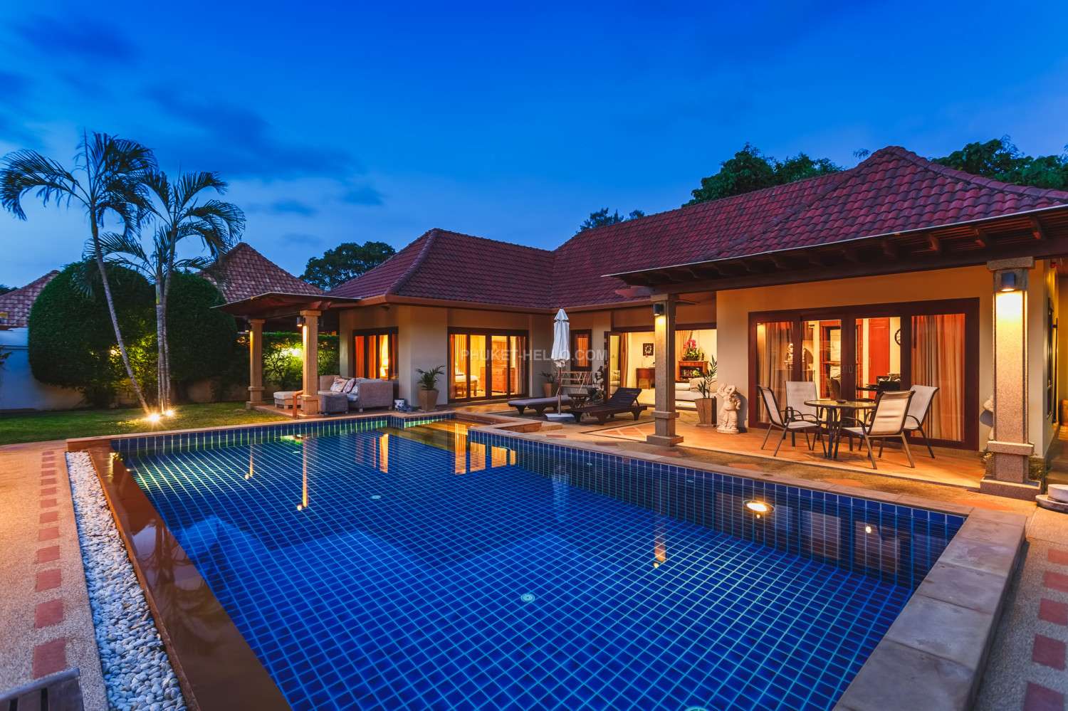 Villa White elephants