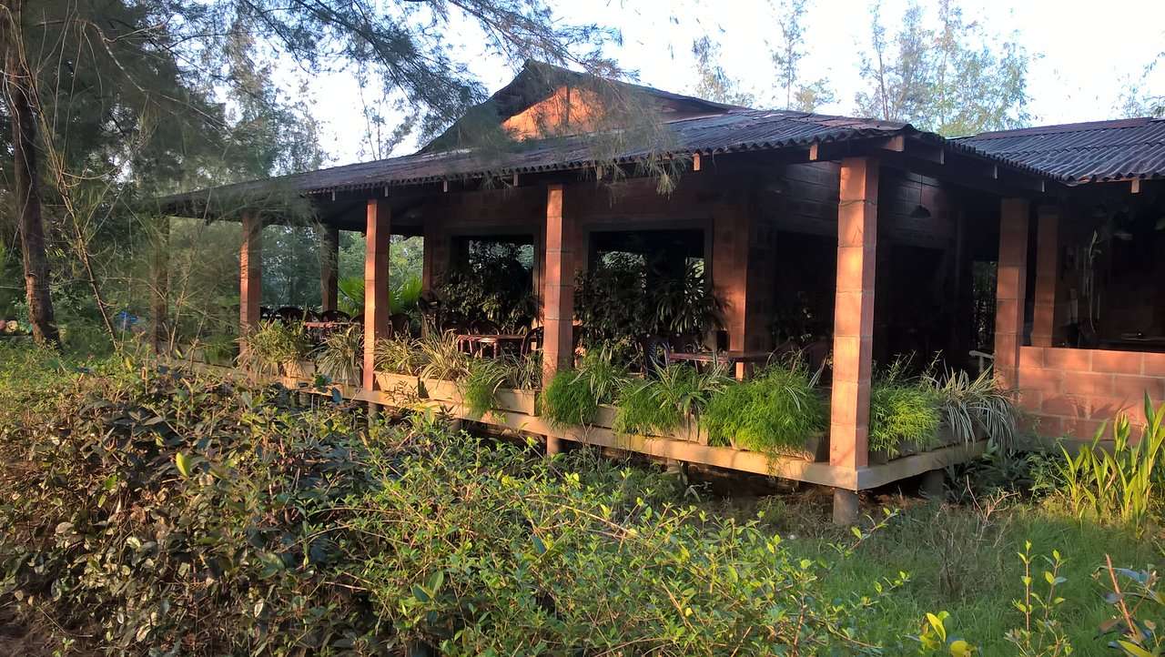 Riveredge Paradise Resort