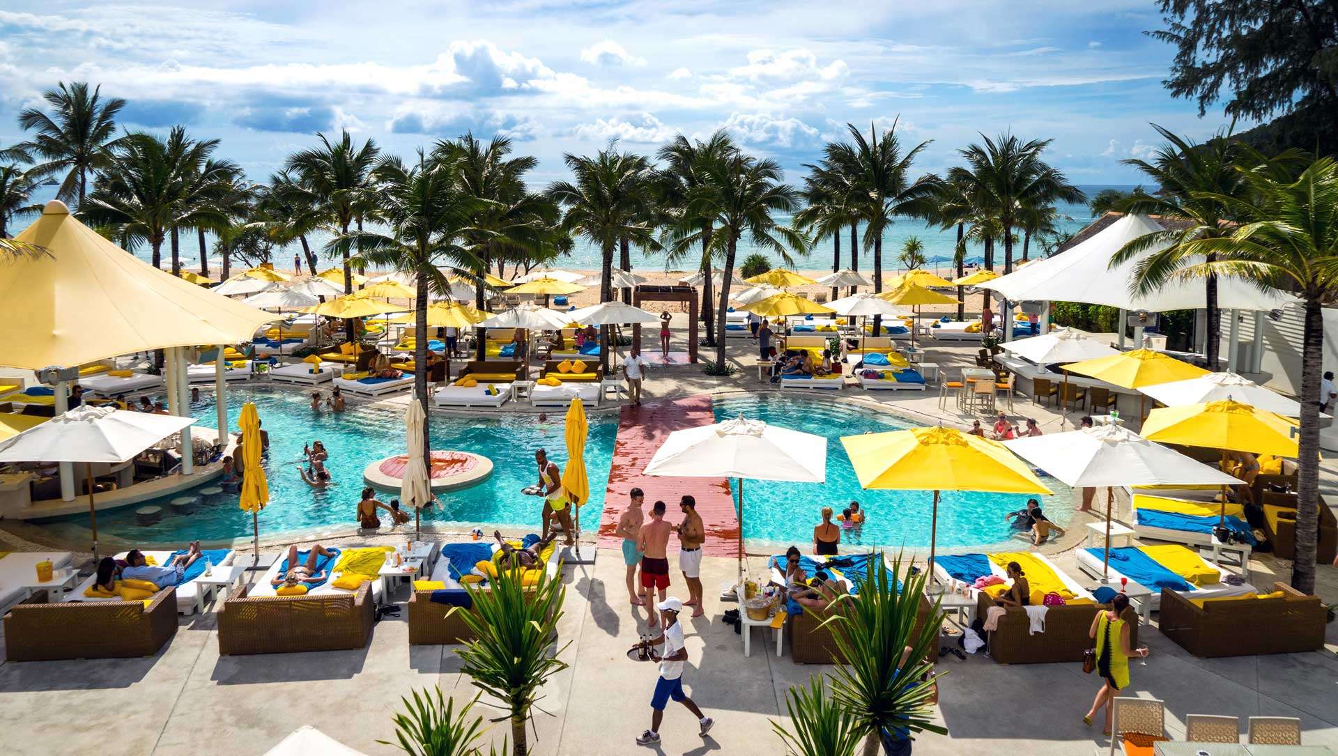 Beach Clubbing at Dream Beach Club