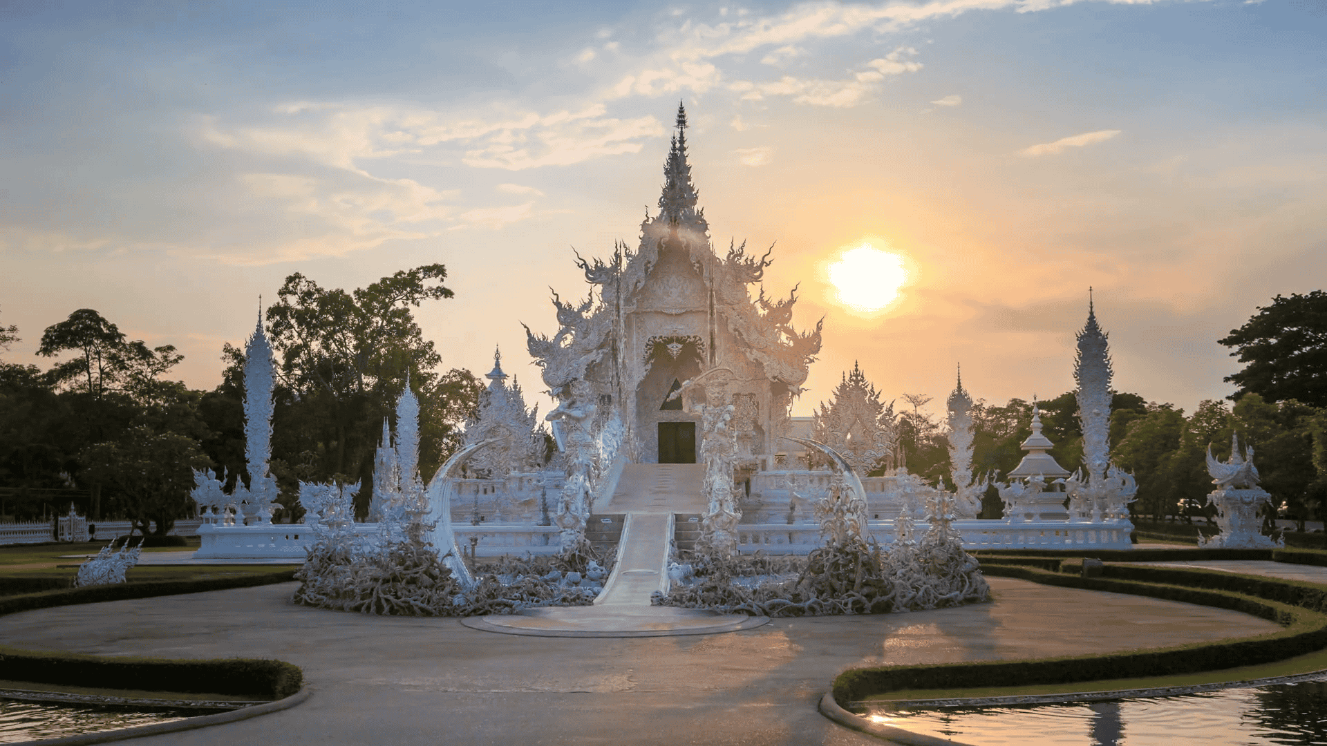 10 Temples in Chiang Rai That Are True Architectural Wonders