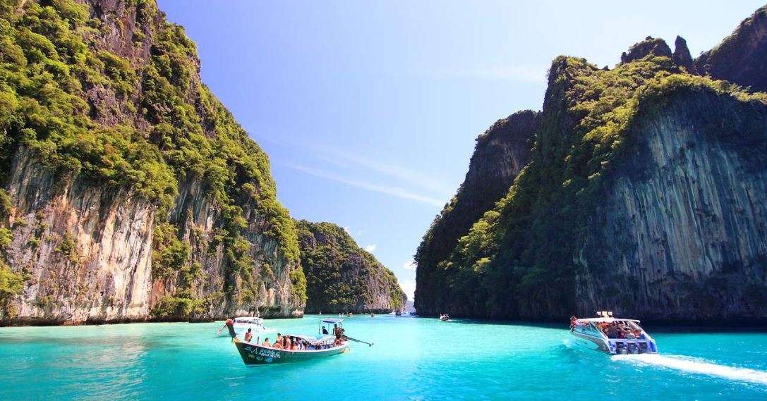 Go on an Island Hopping Tour