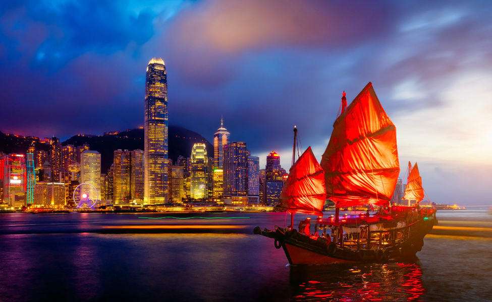 Explore Victoria Harbour in a Cruise