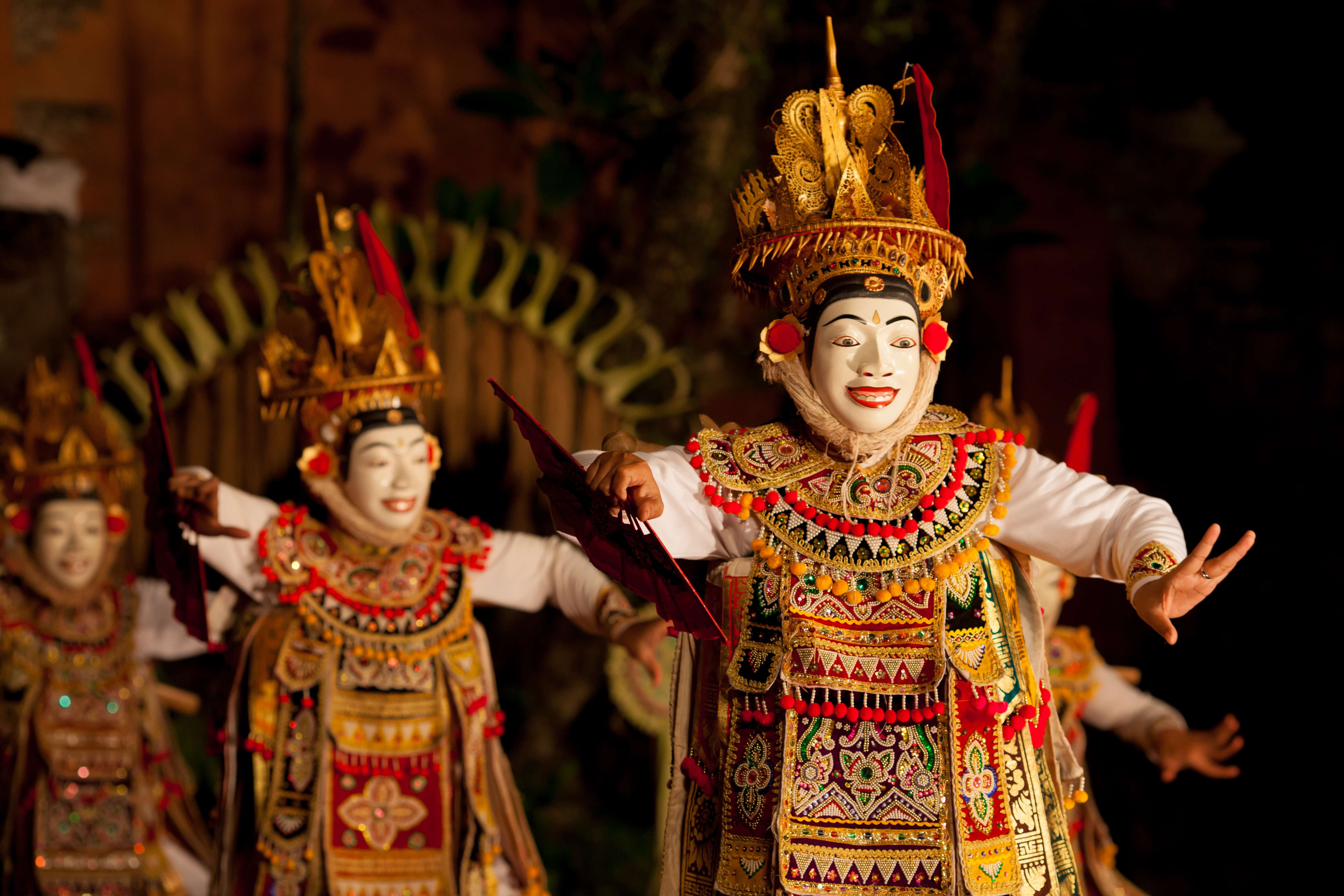 Watch Traditional Dance at Ubud Palace