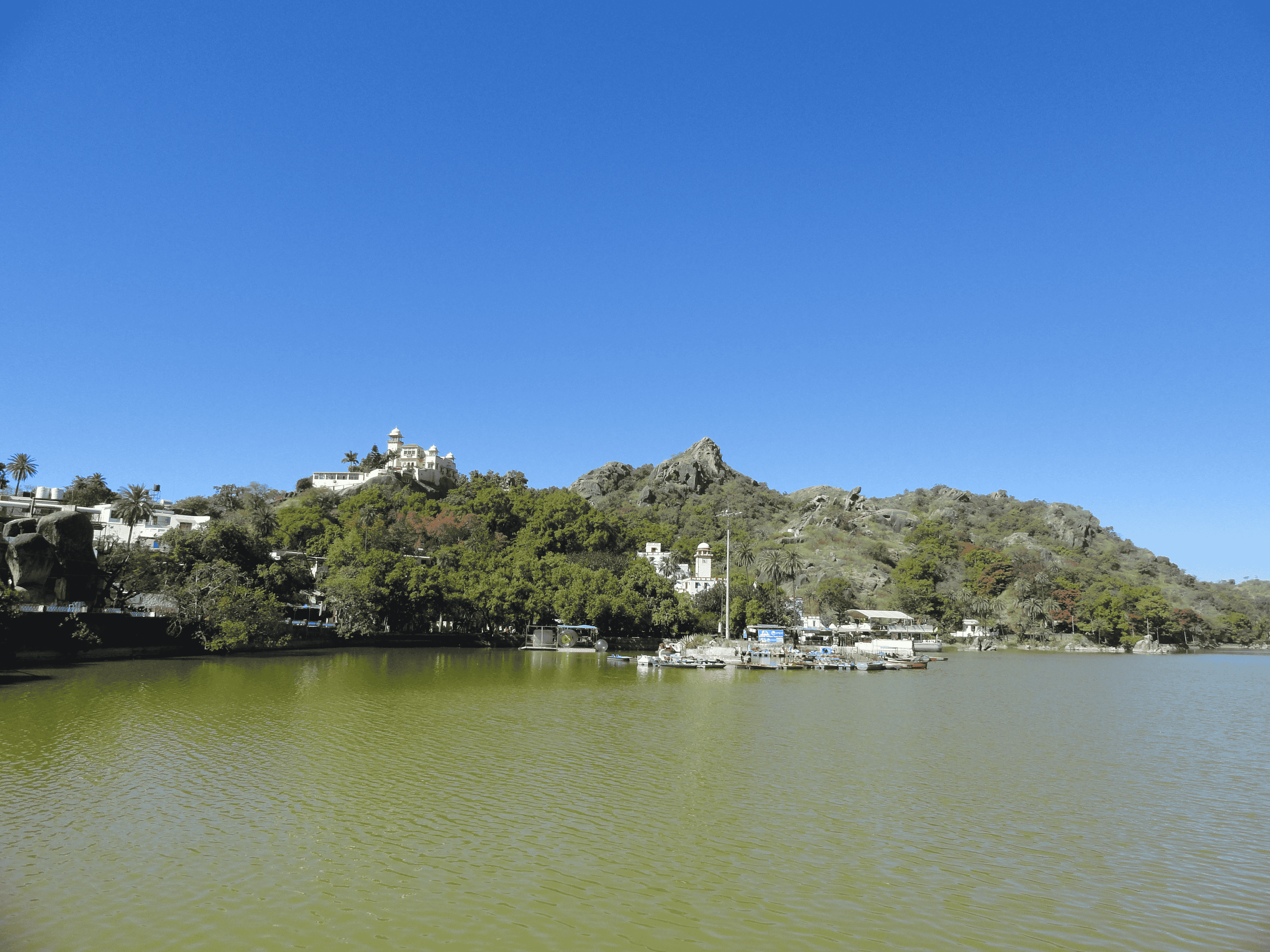 Mount Abu, Rajasthan (494 km from Jaipur)