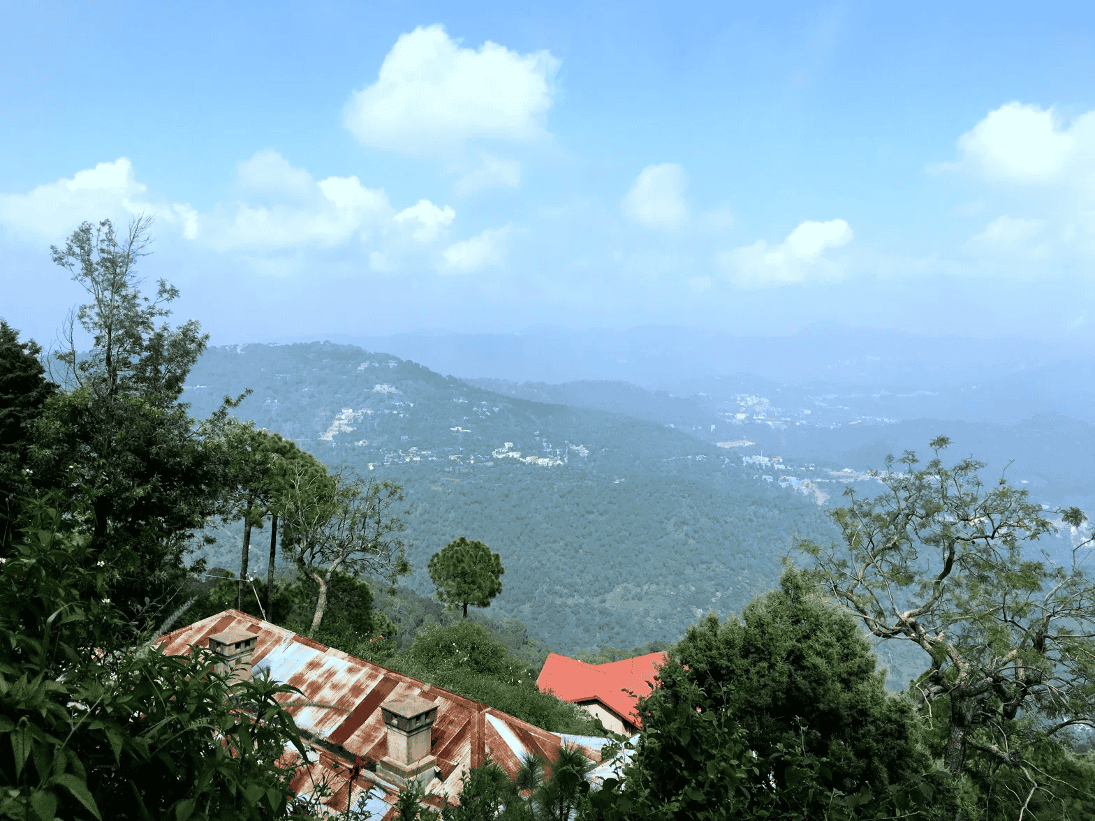 Kasauli, Himachal Pradesh (560 km from Jaipur)