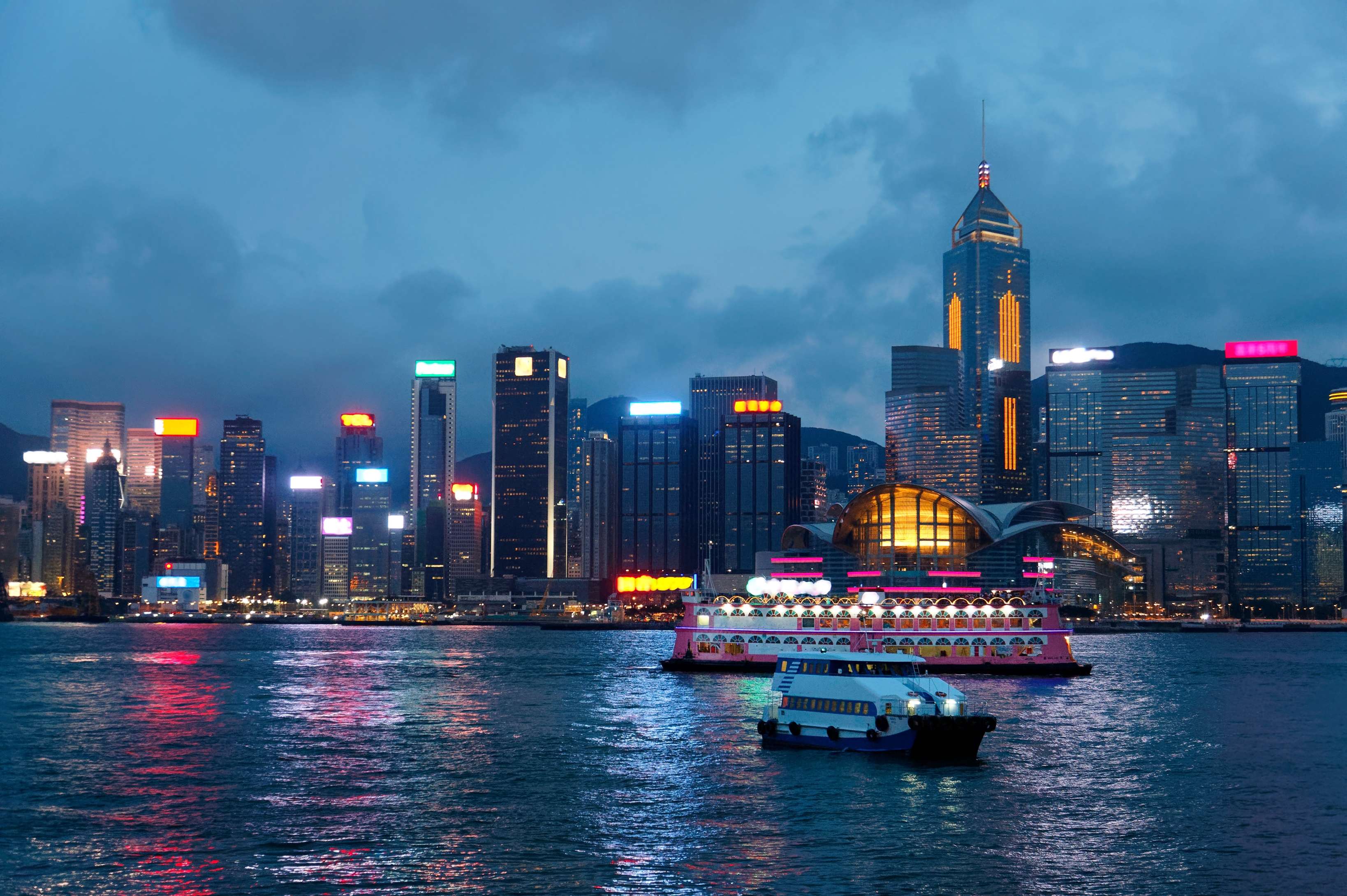 Enjoy the City and Harbour Tour