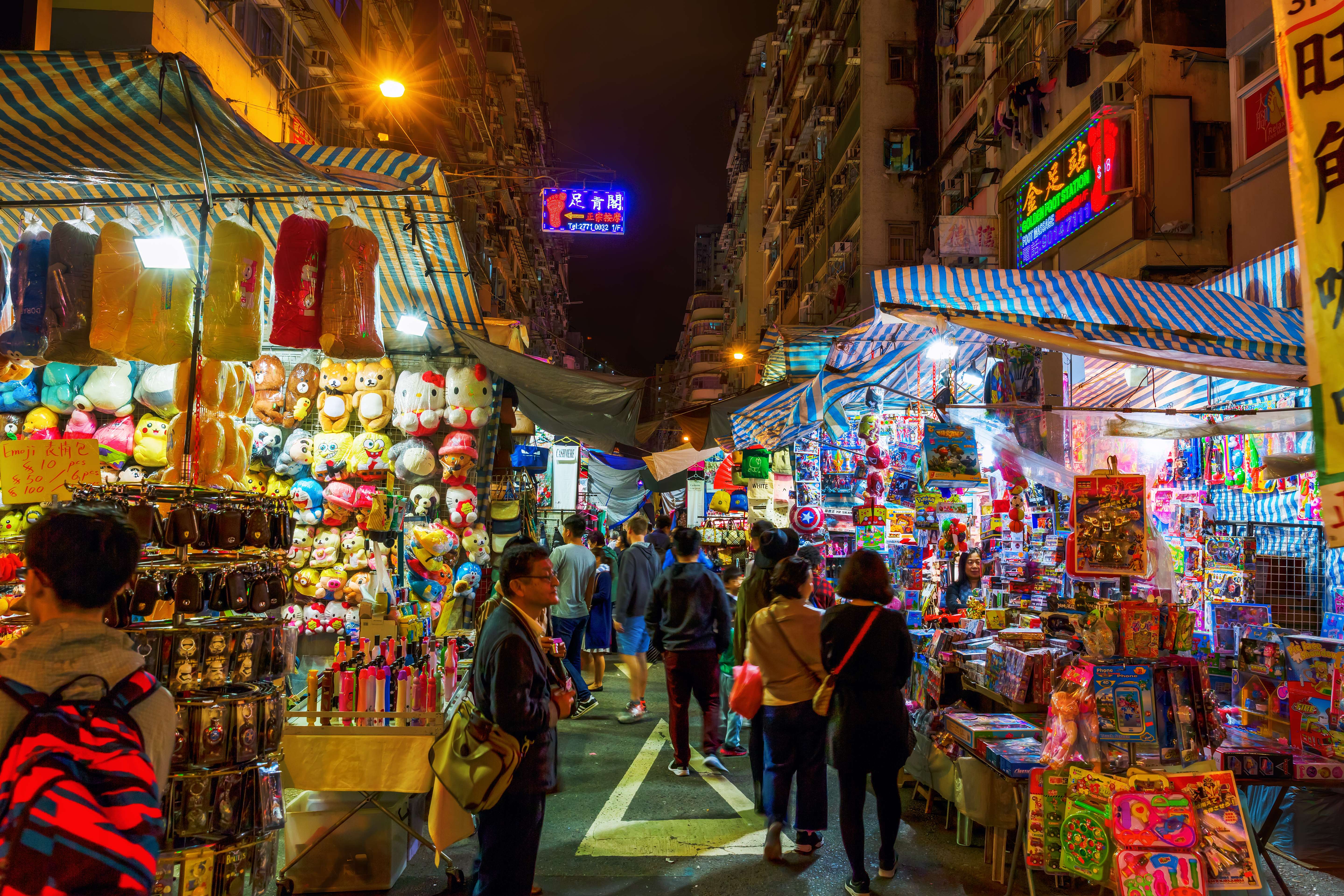 Buy Souvenirs from Temple Street Night Market