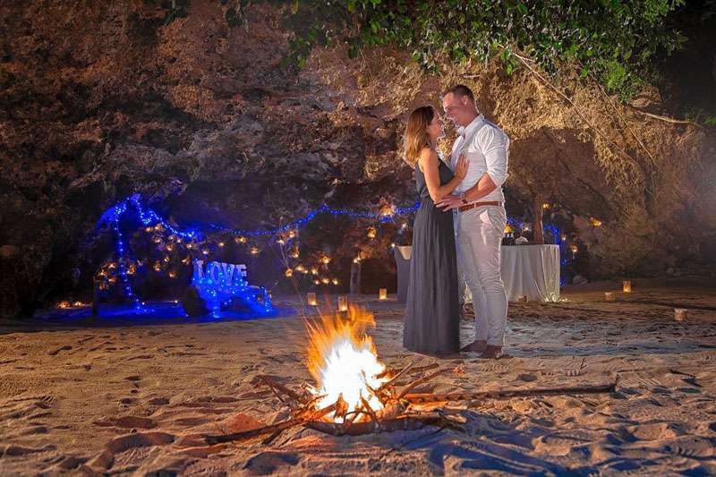 Enjoy a Romantic Dinner in the Samabe Cave, Nusa Dua