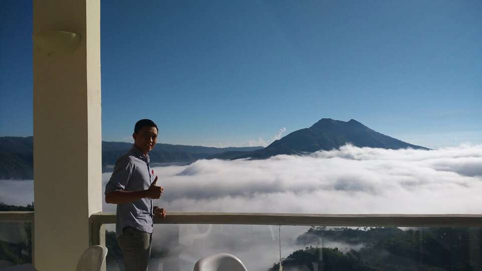  Get a View of Mt. Batur from Amora Bali Restaurant