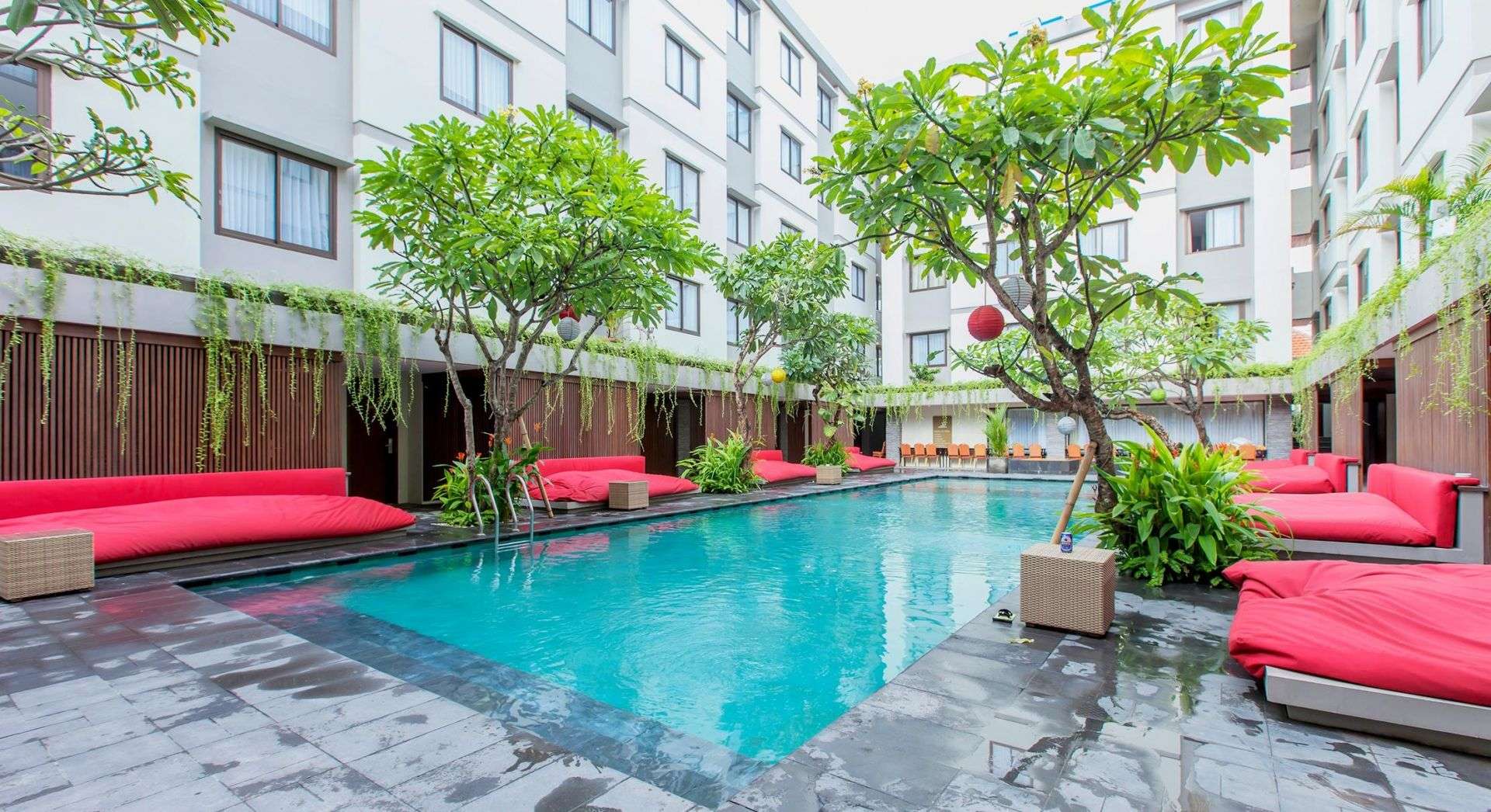 Hotel Dafam Savvoya Seminyak Bali