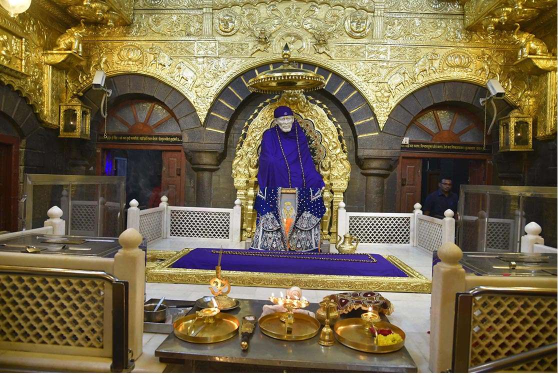 Shirdi (184 km from Pune)