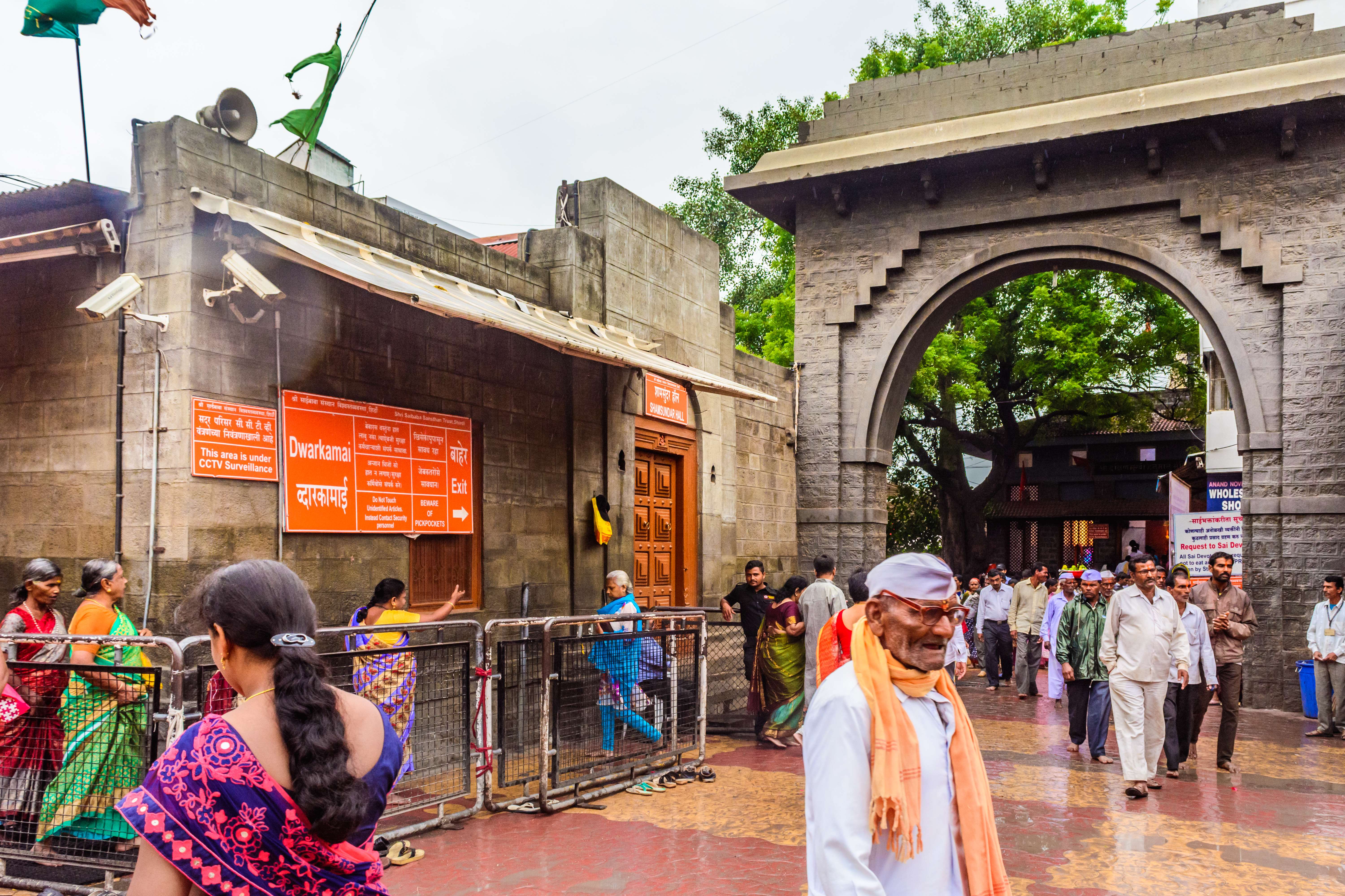 Shirdi (184 km from Pune)