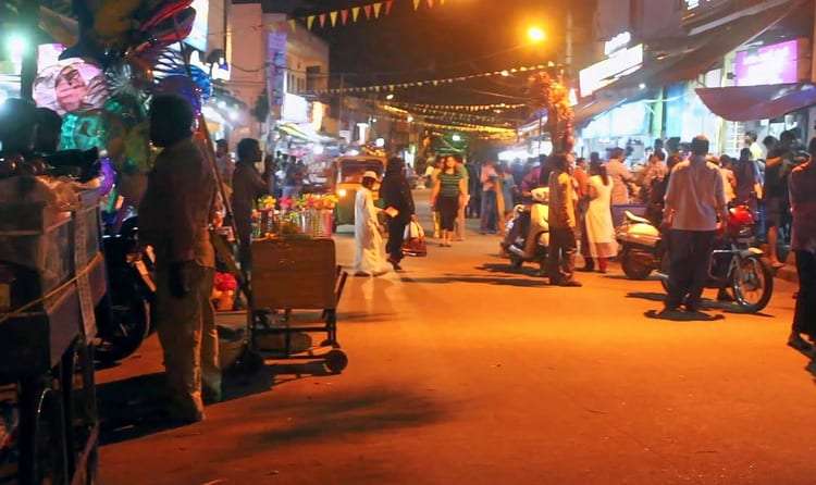 VV puram Food street 