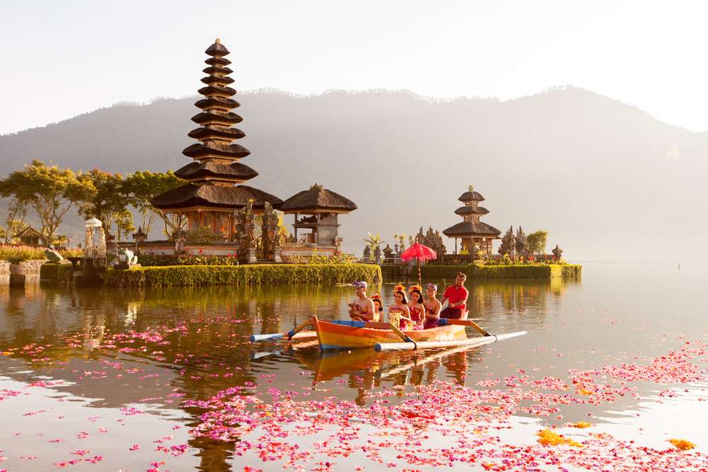 Bath at Ulun Danu Beratan