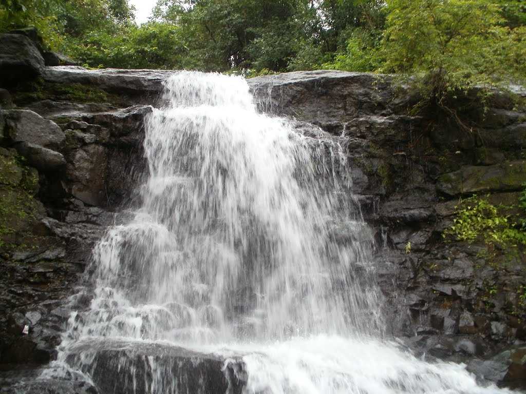 Malshej Falls (126 km from Mumbai)
