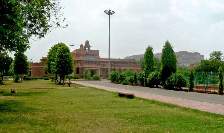 Explore Sardar Government Museum 
