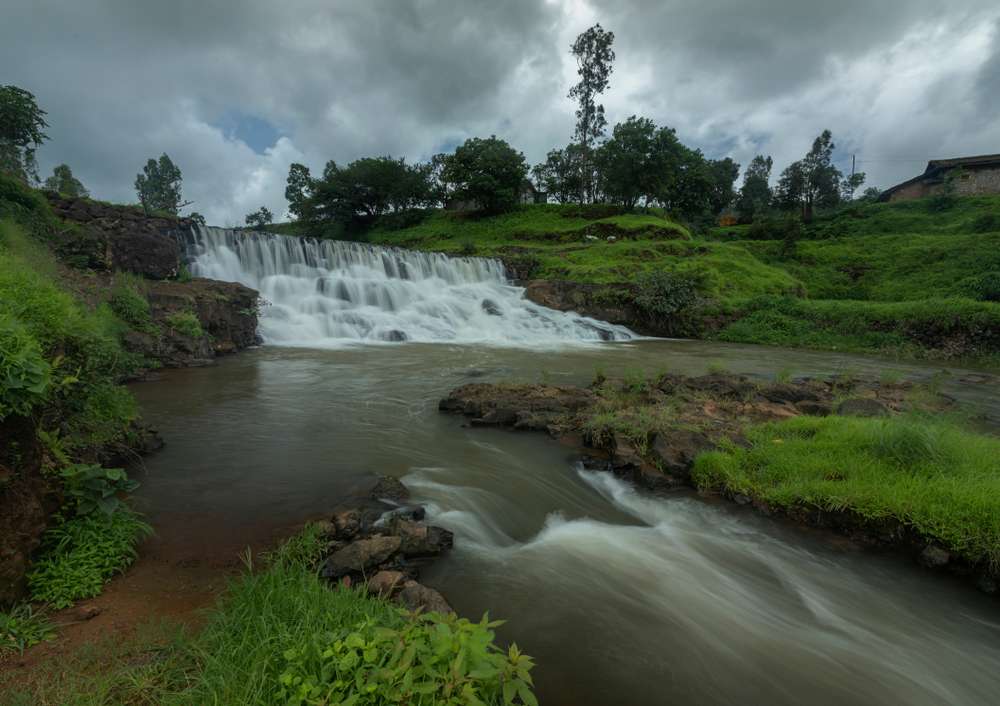 Bhandardara (171 km from Pune) 