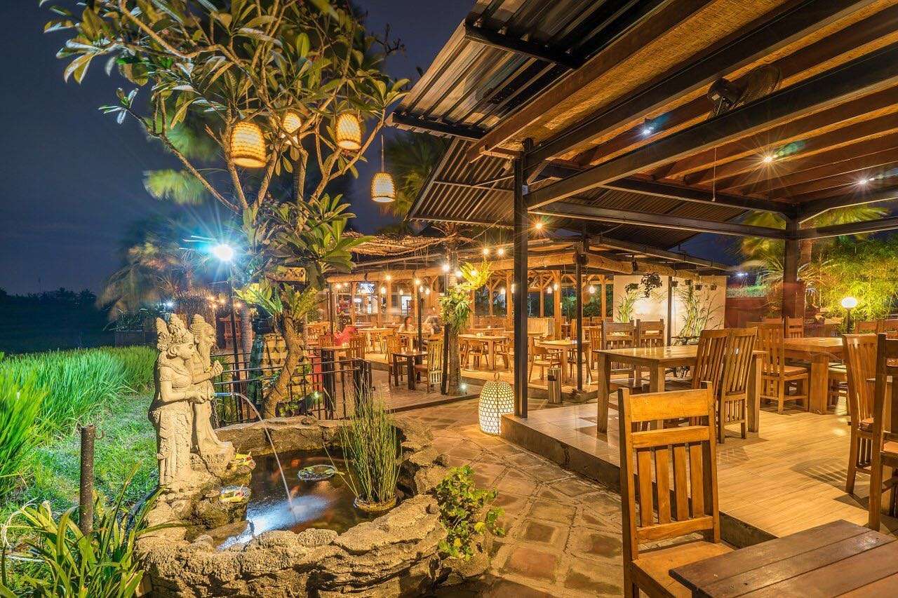 Have Lunch at Warung Bamboo