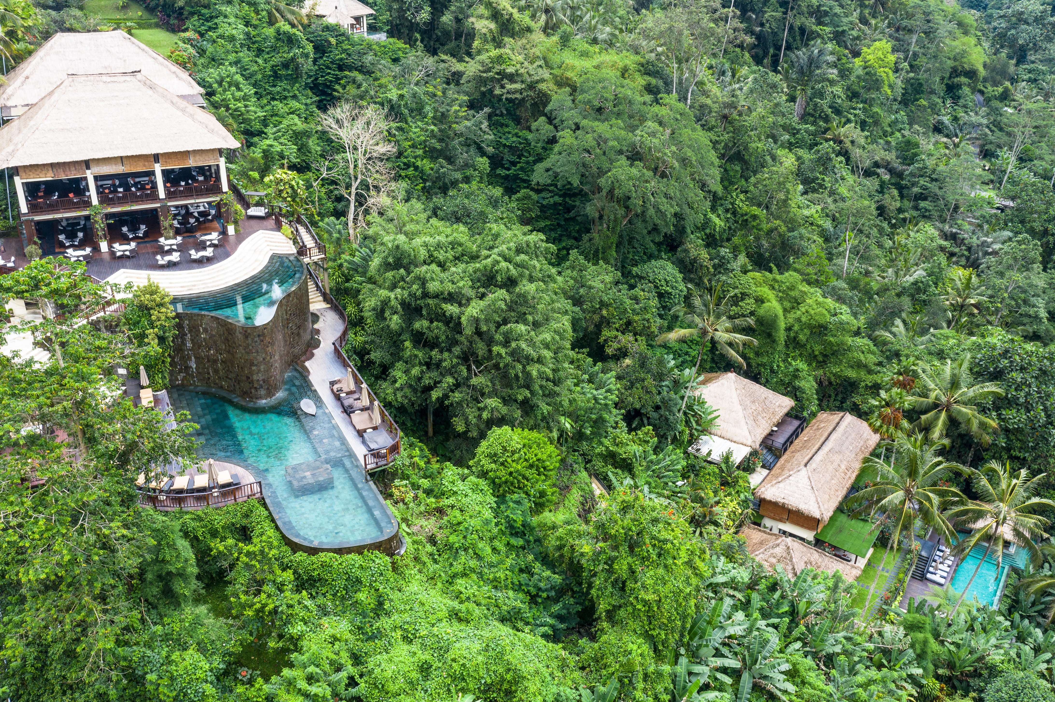 Enjoy Infinity Pool at Hanging Gardens