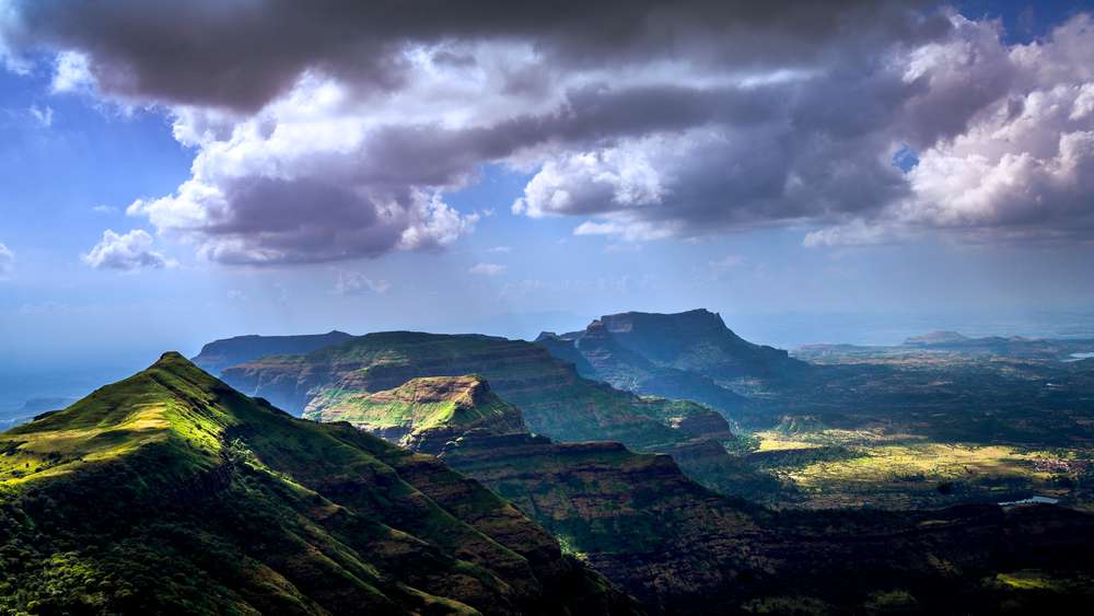 Kalsubai (152.5 kms from Mumbai)