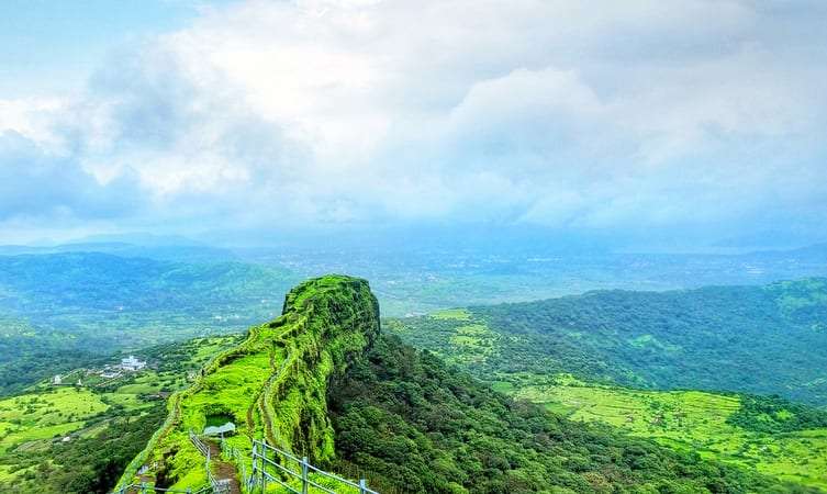  Lohagad (98.5 kms from Mumbai)