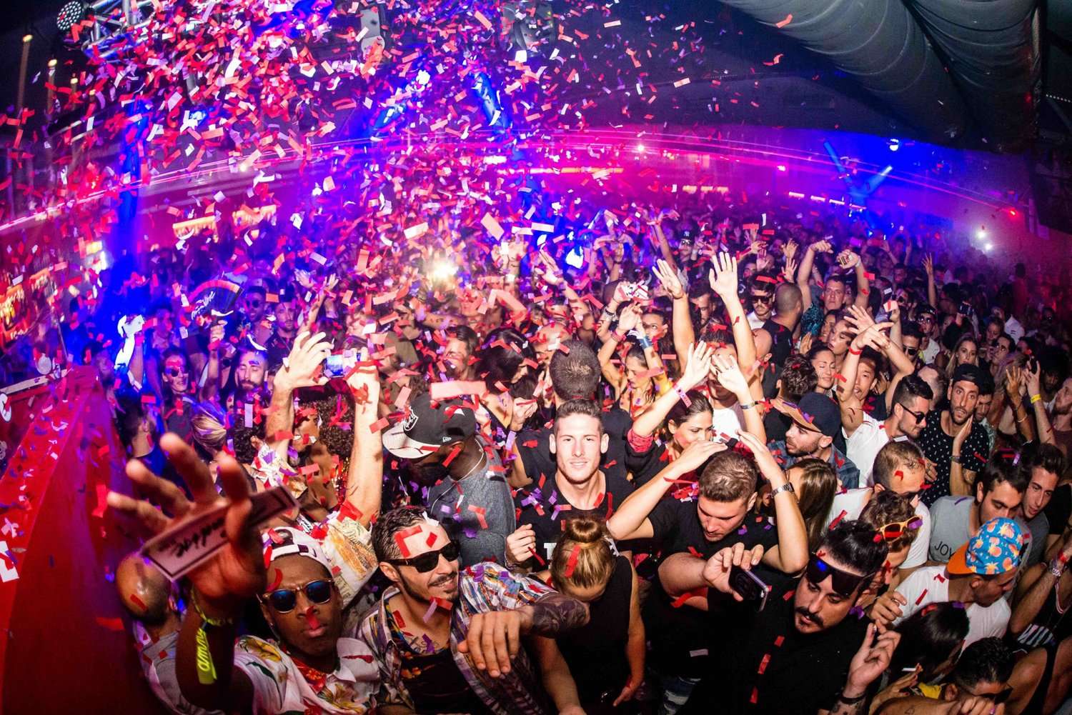 Celebrate New Year’s Eve With Friends At Warehouse Café