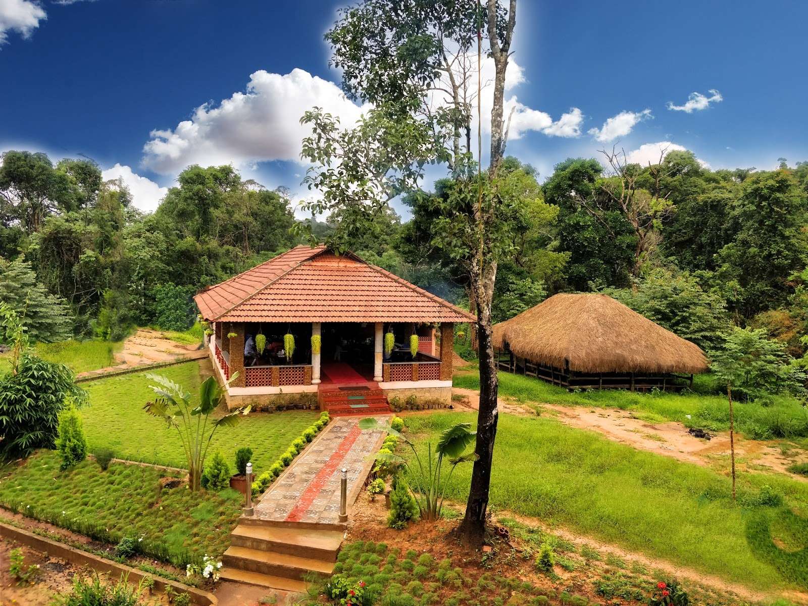  10 Homestays Near Mullayanagiri | Get Upto 50% Off