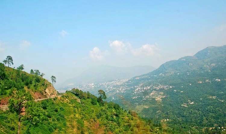 Kasauli (287 km from Delhi)