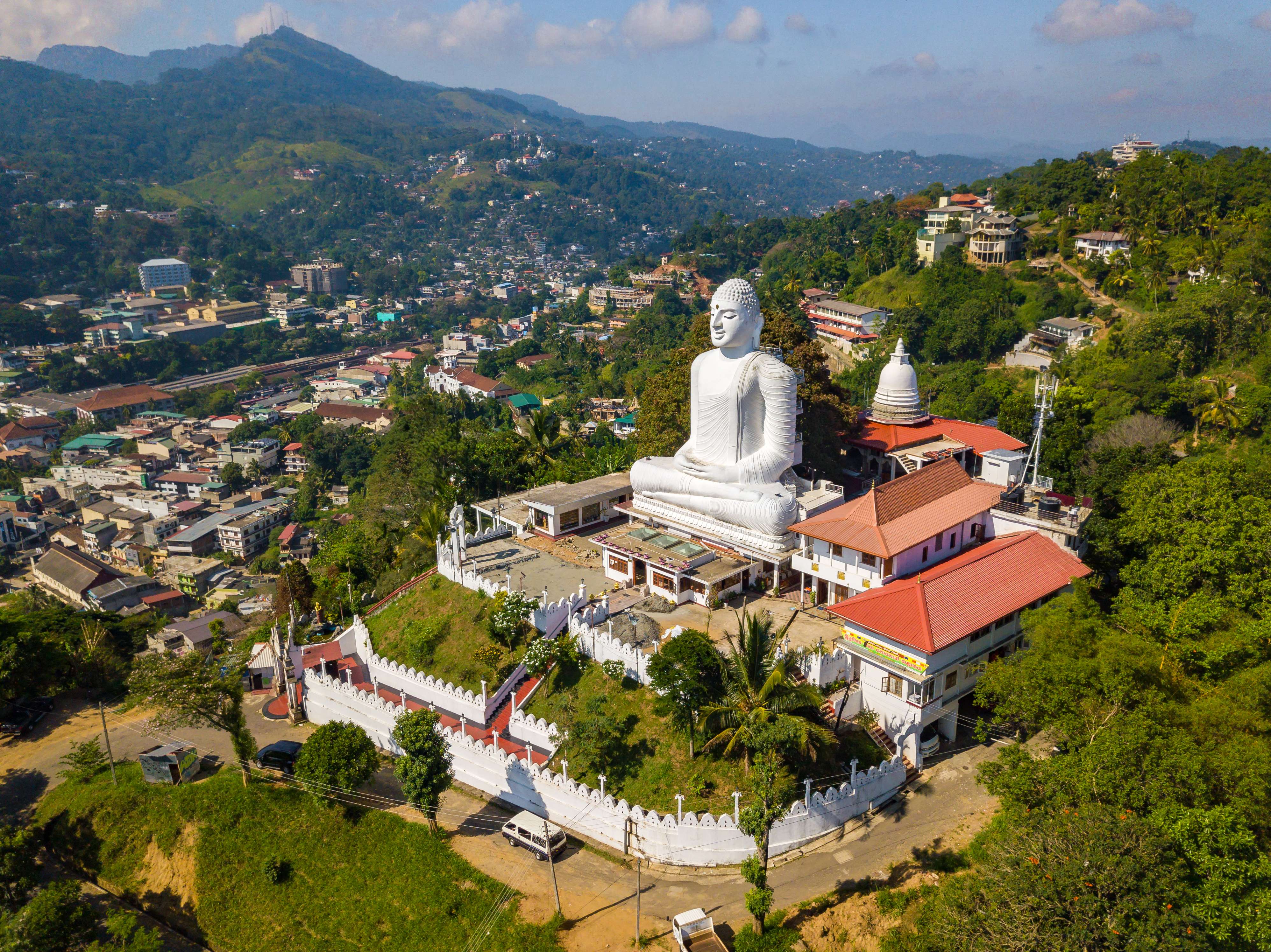 Kandy City Tour, Book Now @ Flat 19% off