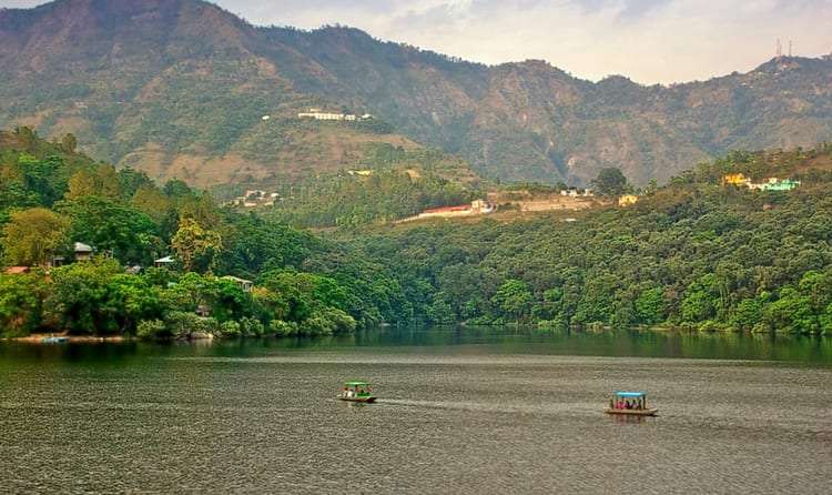 Naukuchiatal - 318 km from Delhi