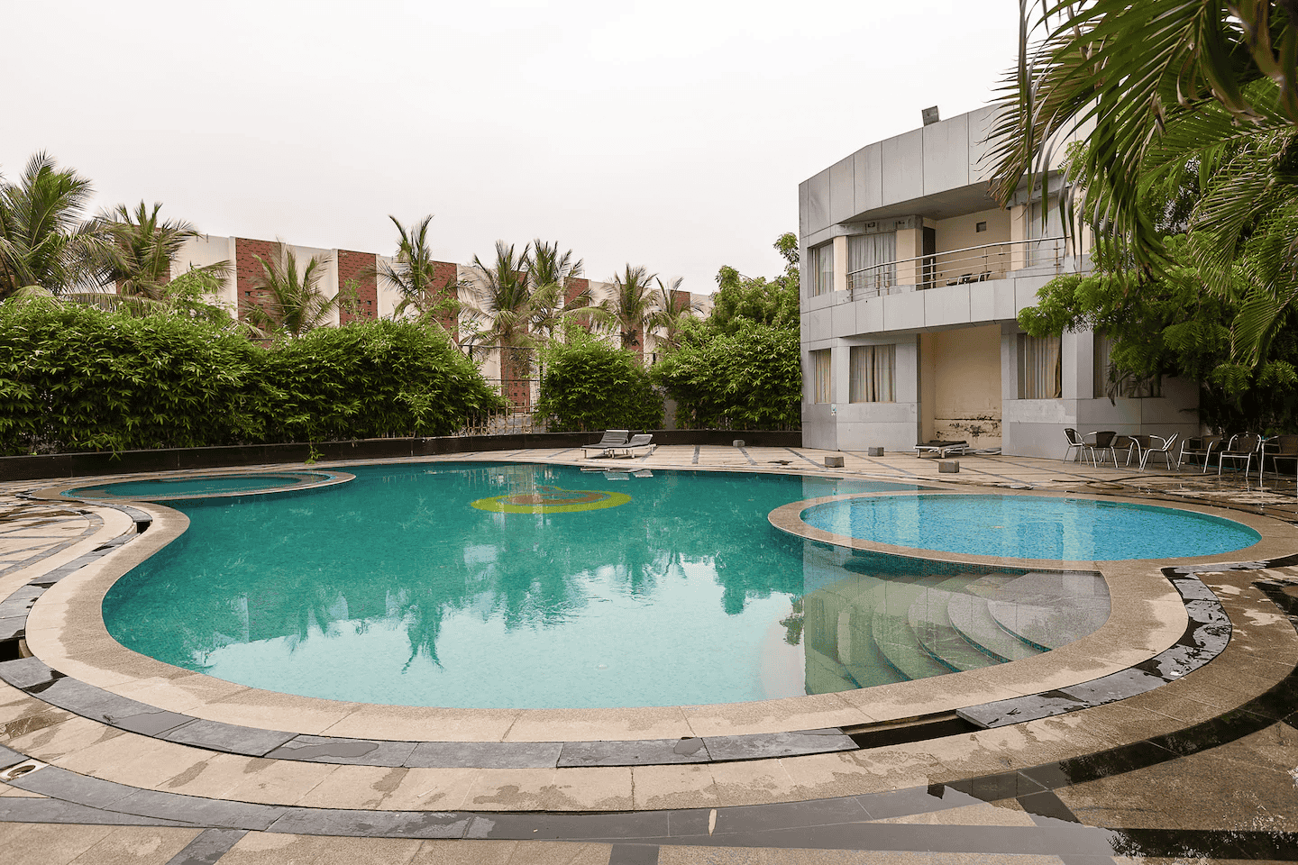 Jade Beach Resort (47 km from Chennai)