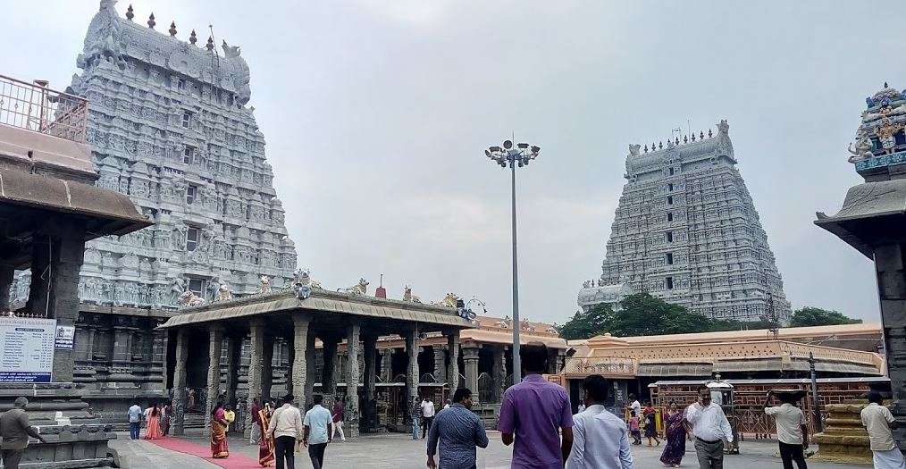 Thiruvannamalai (194 km from Chennai)