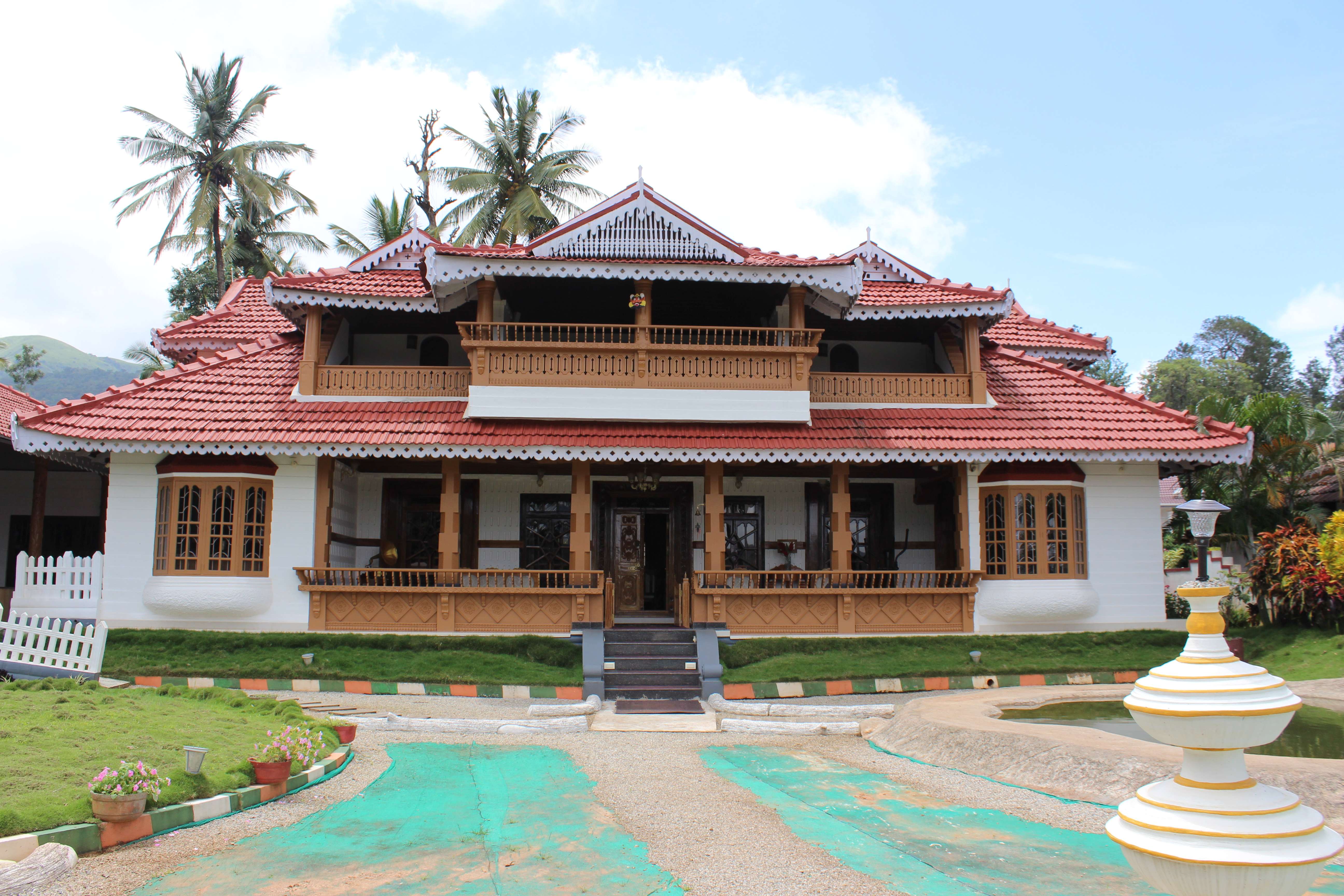 Antique Wooden Homestay in Coorg