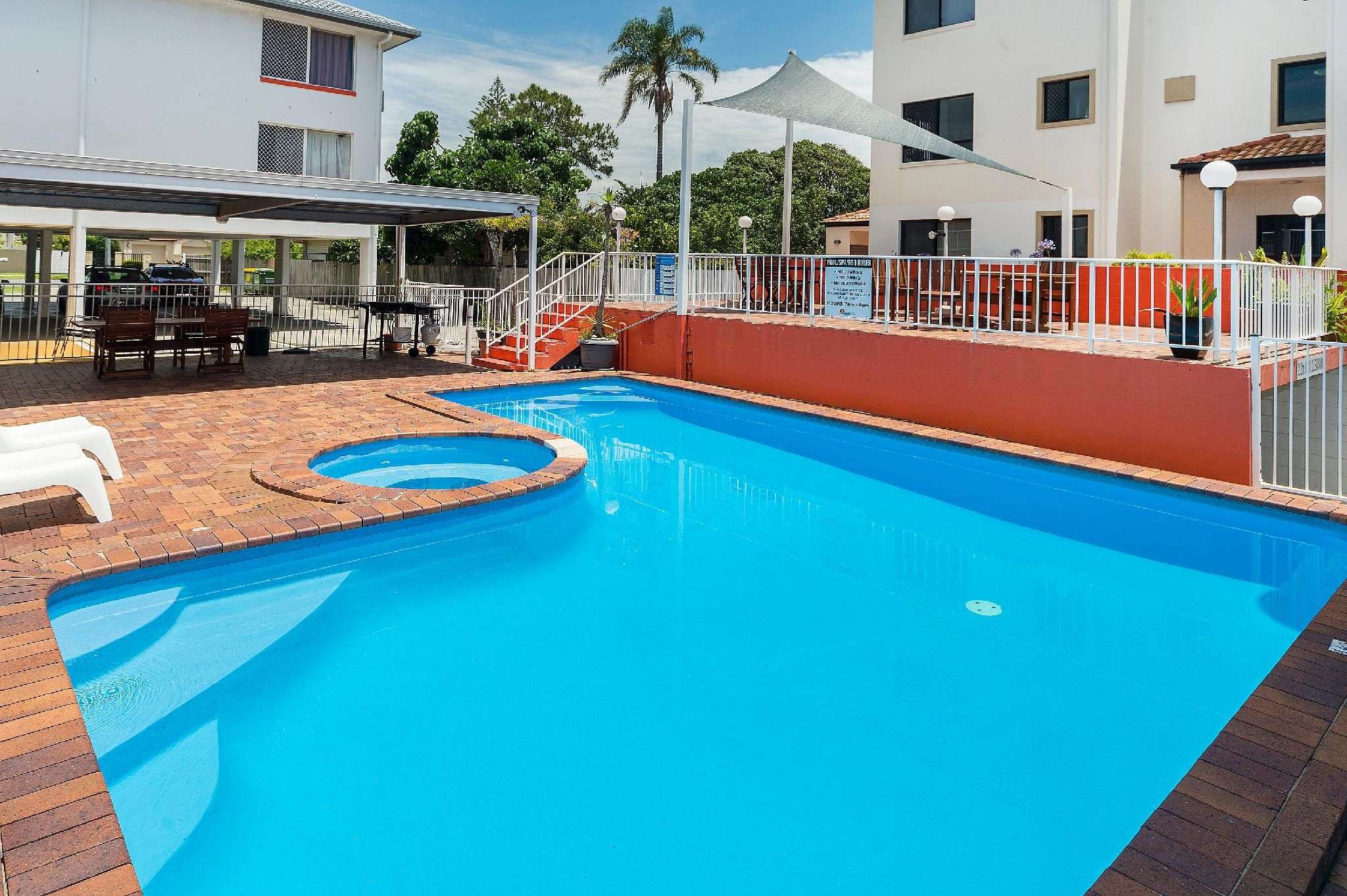 Sunshine Beach Resort