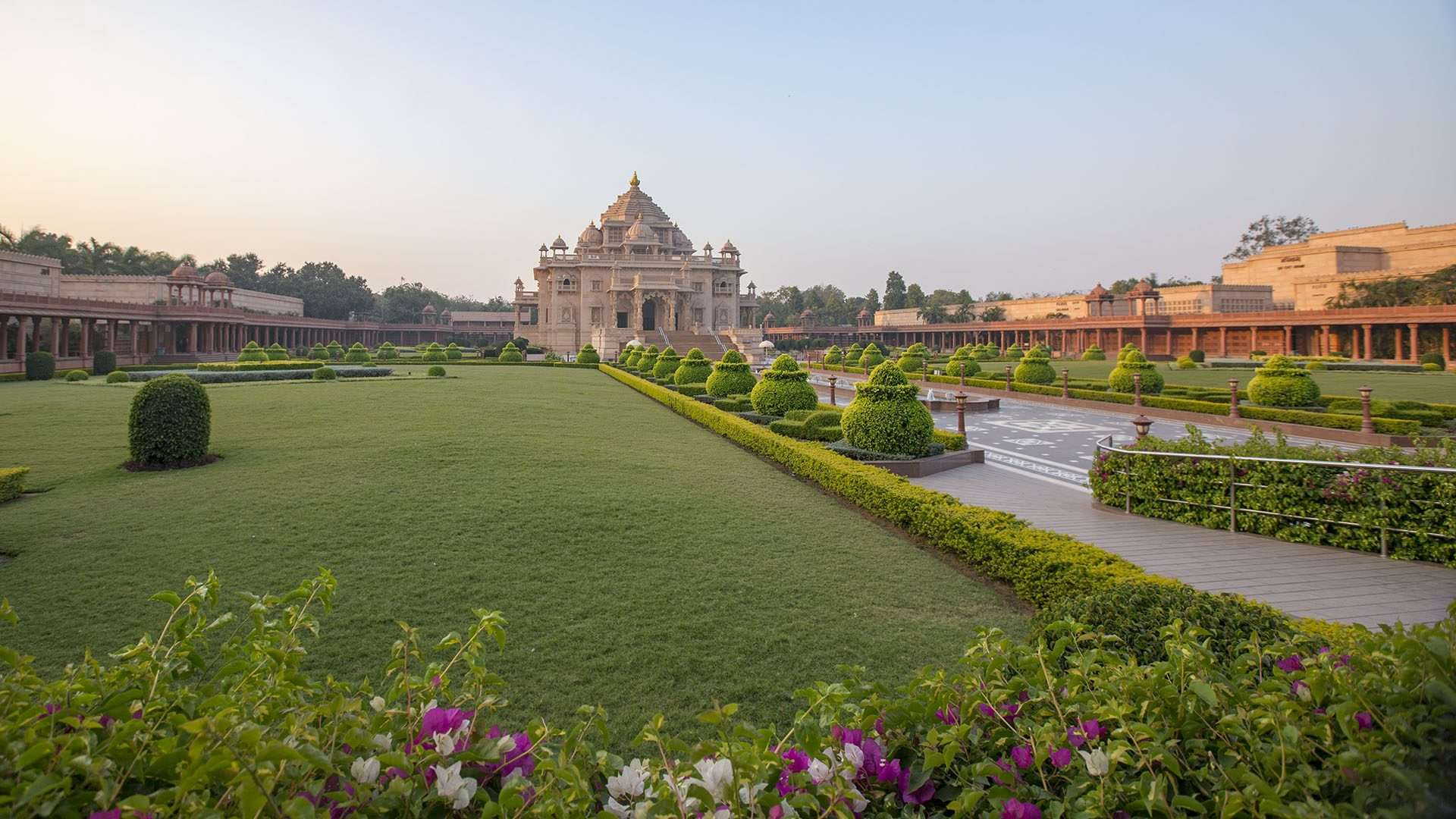 1581320085 1549520382 akshardham gandhinagar 1