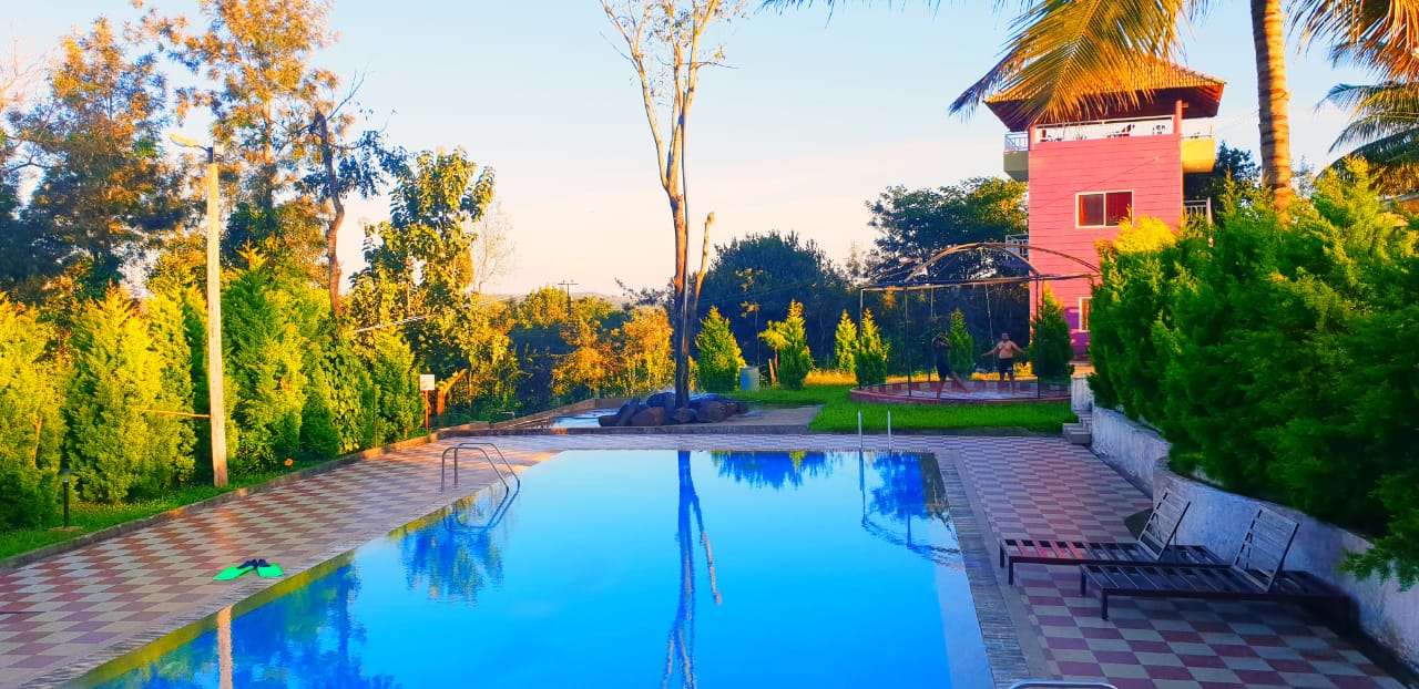Riverside Homestay with Swimming Pool, Sakleshpur
