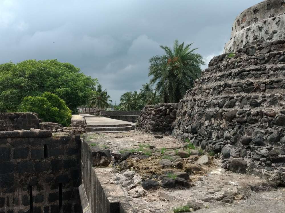 Arnala (7 km from Mumbai)