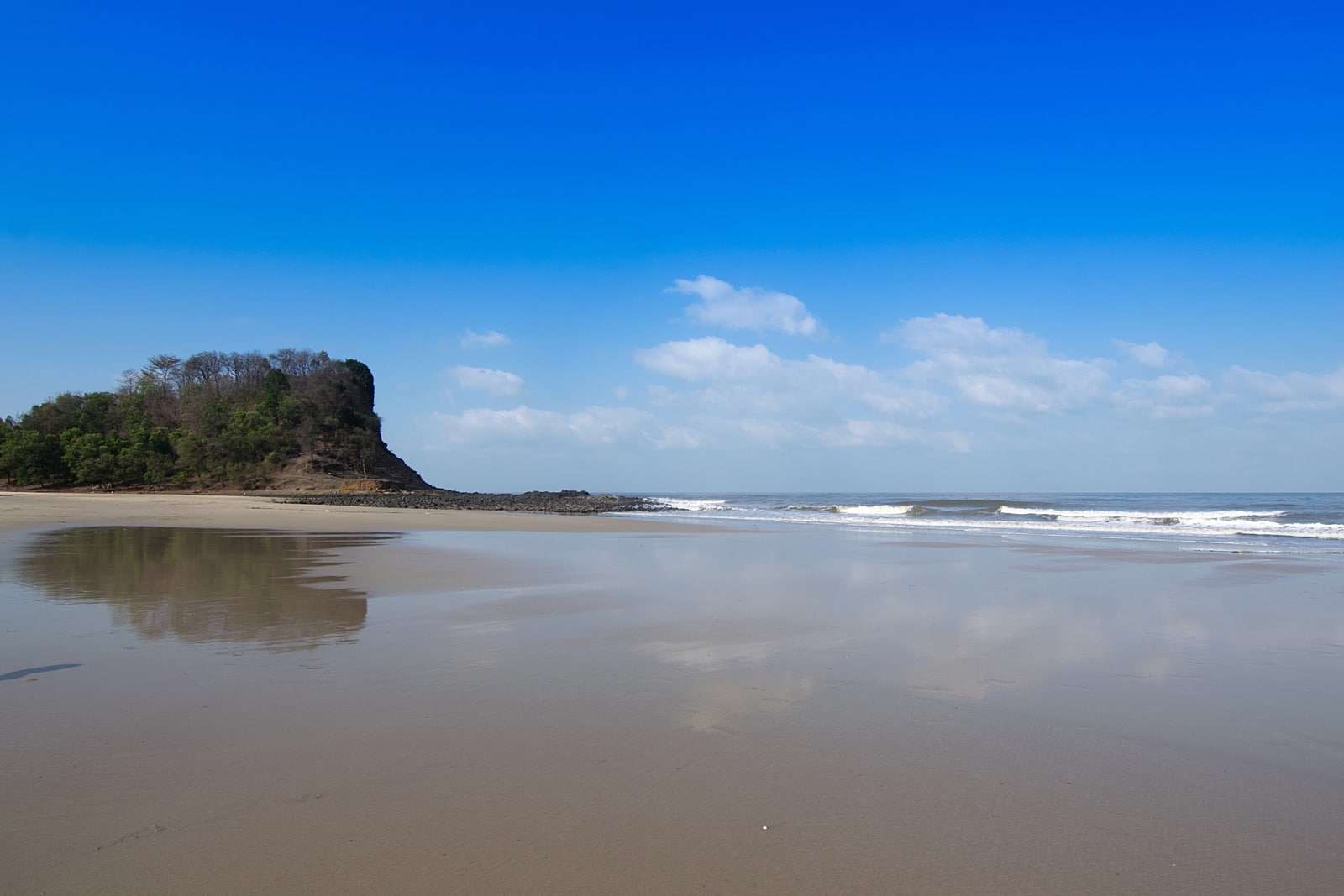 Kashid (126 km from Mumbai)